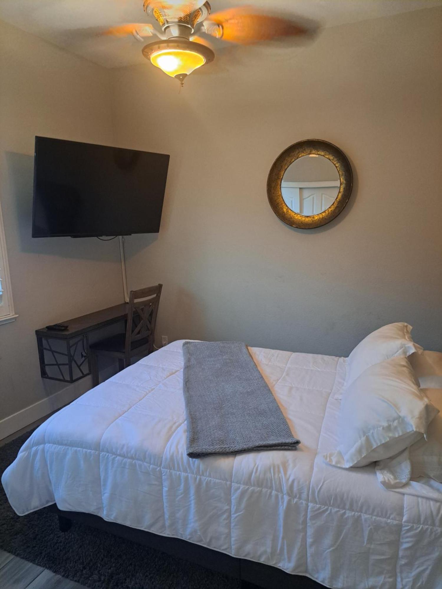 Roseville Properties Extérieur photo